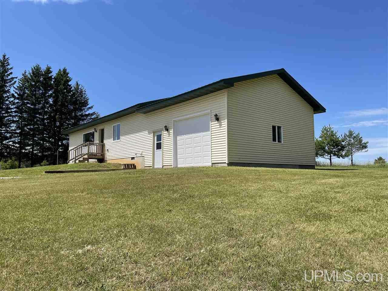 1248 17th Road Bark River, MI 49807 - Photo 5 of 34 Gallery Image 5