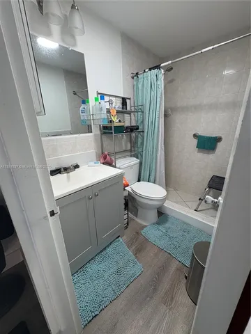 $239,000 | 30 East 39th Street, Unit 325, Hialeah, FL 33013