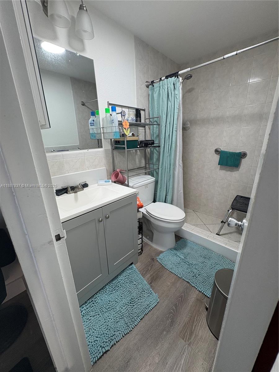 30 East 39th Street, Unit 325 Hialeah, FL 33013 - Photo 11 of 25
