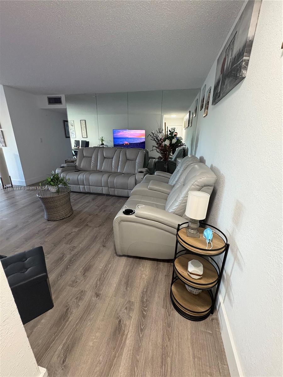 30 East 39th Street, Unit 325 Hialeah, FL 33013 - Photo 3 of 25