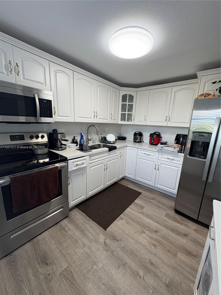 30 East 39th Street, Unit 325 Hialeah, FL 33013 - Photo 9 of 25