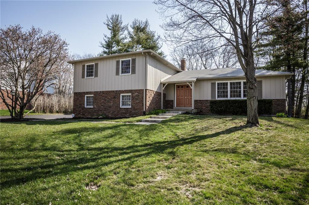 8629 Lancaster Road Indianapolis, IN 46260 - Photo 2 of 32 Gallery Image 2