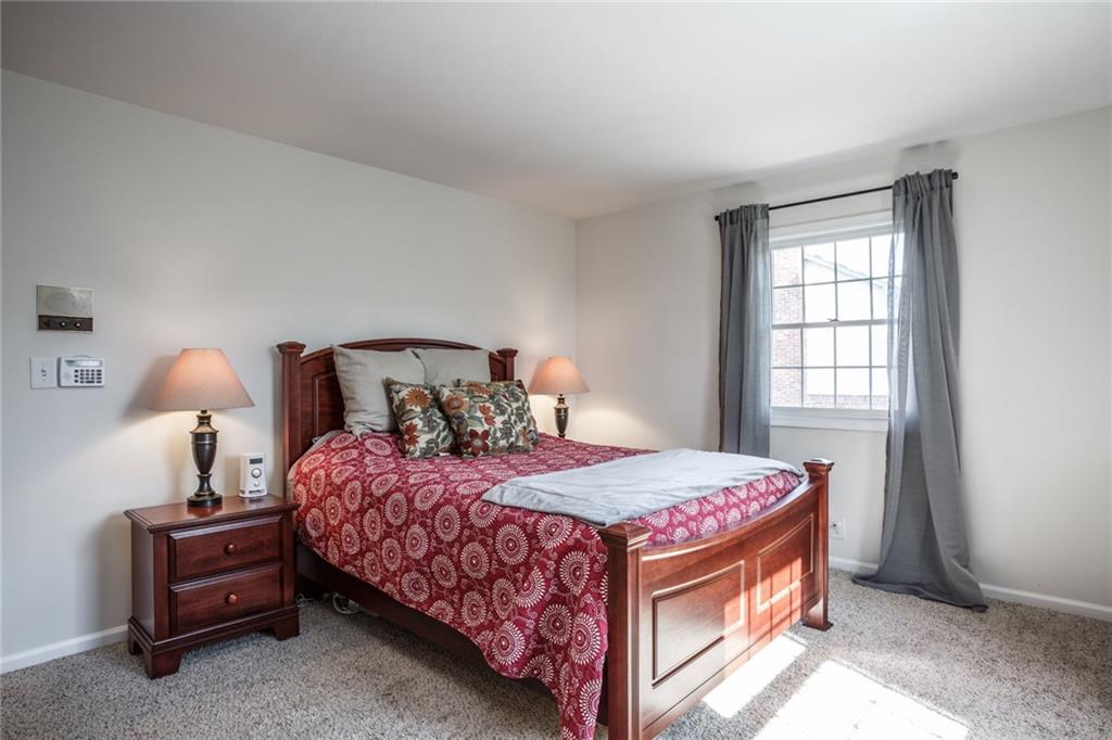 8629 Lancaster Road Indianapolis, IN 46260 - Photo 16 of 32 Gallery Image 16