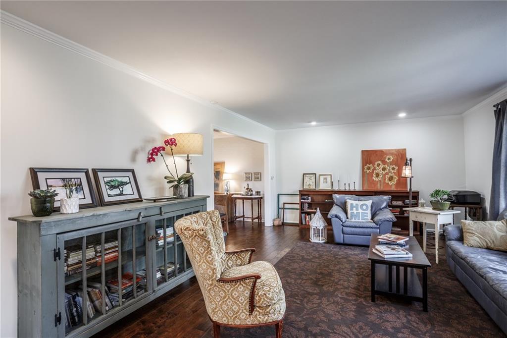 8629 Lancaster Road Indianapolis, IN 46260 - Photo 5 of 32 Gallery Image 5