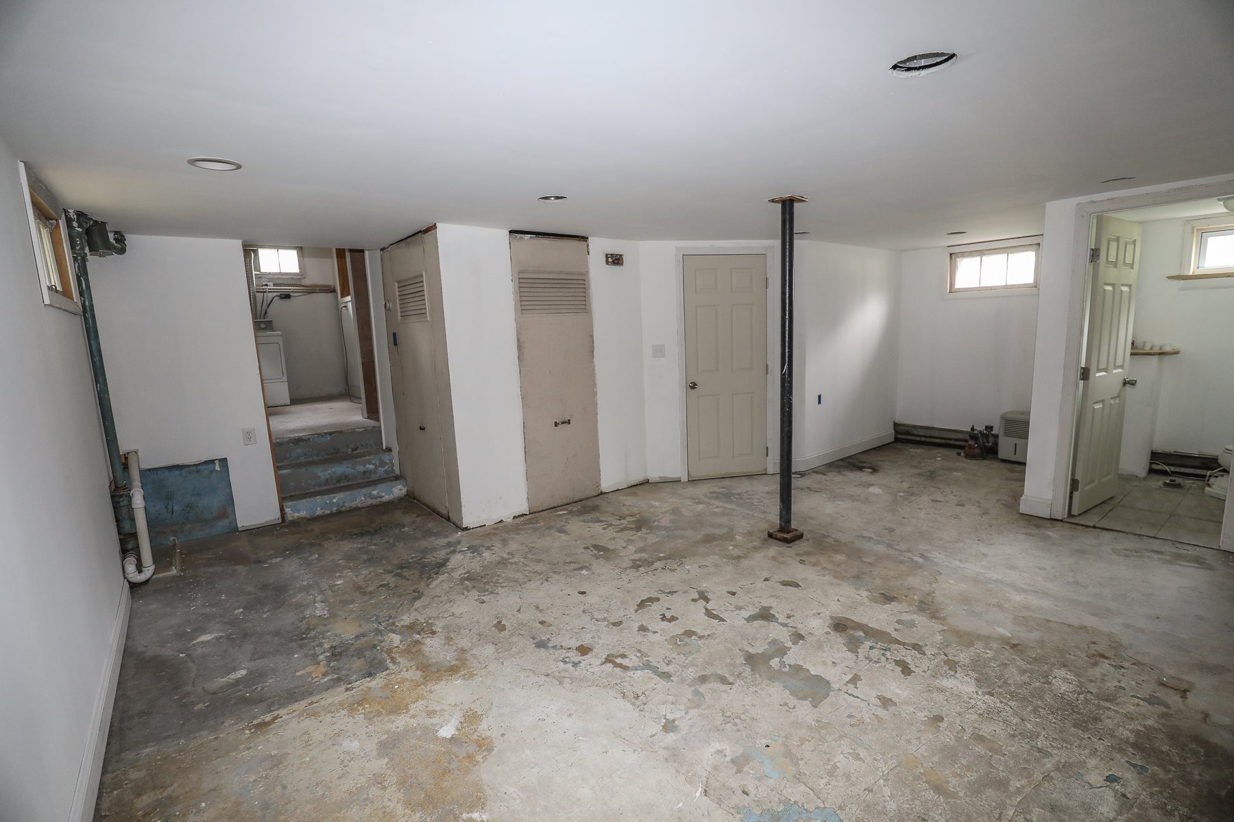 499 Cilley Road Manchester, NH 03103 - Photo 14 of 24