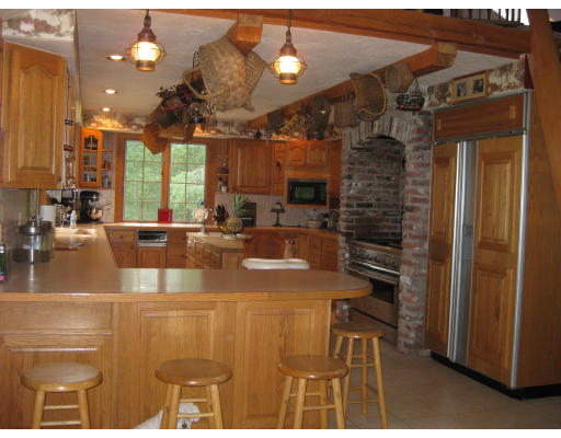 181 Sanders Road Oakham, MA 01068 - Photo 5 of 28