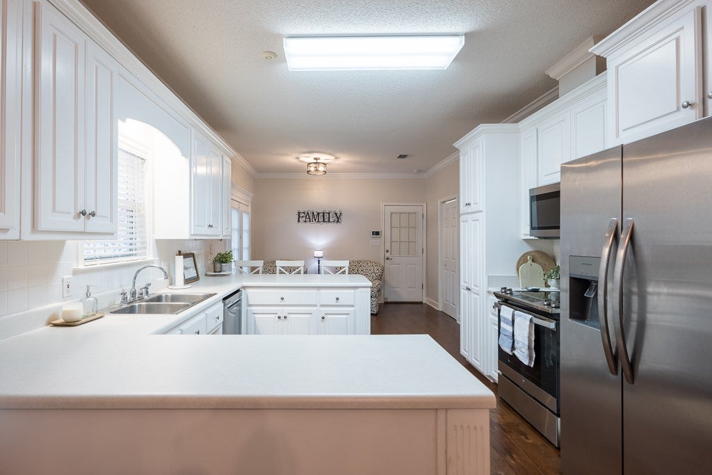 4207 Coleman Road North Valdosta, GA 31602 - Photo 8 of 39 Gallery Image 8