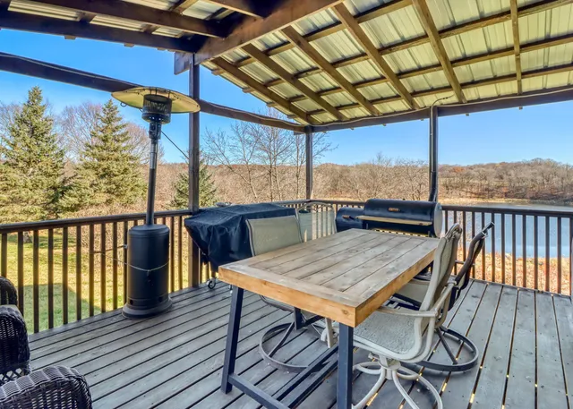 $689,000 | 49236 245th Avenue, Pelican Rapids, MN 56572