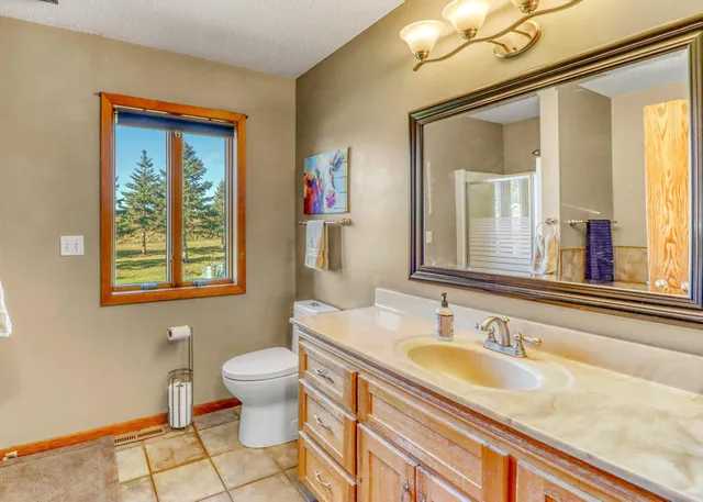 $689,000 | 49236 245th Avenue, Pelican Rapids, MN 56572