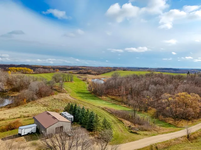 $689,000 | 49236 245th Avenue, Pelican Rapids, MN 56572
