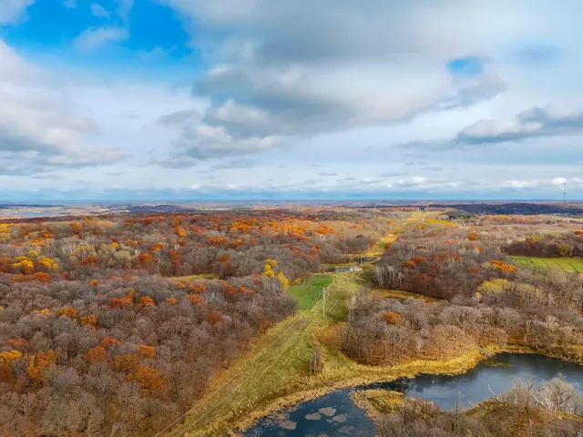 $689,000 | 49236 245th Avenue, Pelican Rapids, MN 56572