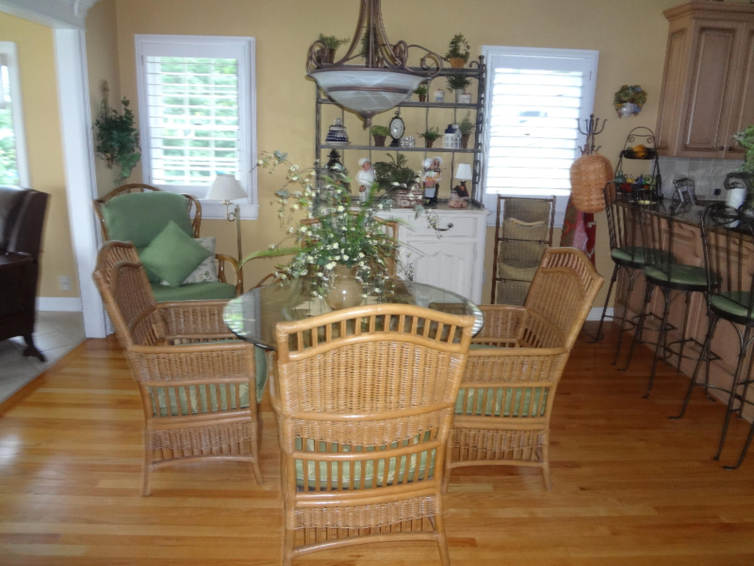 20737 Decatur Street Cassopolis, MI 49031 - Photo 9 of 40 DSC08135