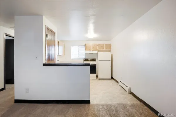$995 | 1080 South Eliot Street, Unit 302, Denver, CO 80219