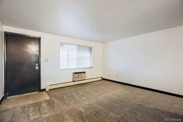 $995 | 1080 South Eliot Street, Unit 302, Denver, CO 80219