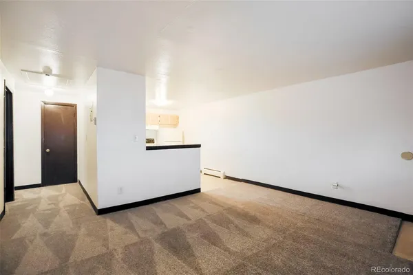 $995 | 1080 South Eliot Street, Unit 302, Denver, CO 80219