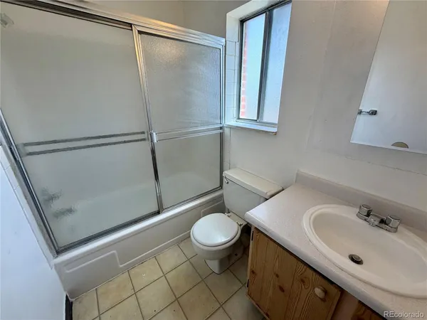 $995 | 1080 South Eliot Street, Unit 302, Denver, CO 80219