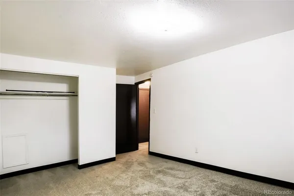$995 | 1080 South Eliot Street, Unit 302, Denver, CO 80219