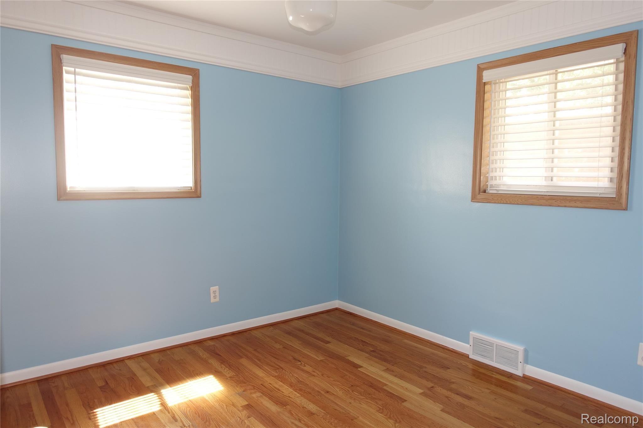 27529 Jean Road Warren, MI 48093 - Photo 19 of 32 DSC01245.JPG