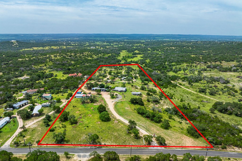 943 Stoneleigh Road Center Point, TX 78010 - Photo 32 of 34