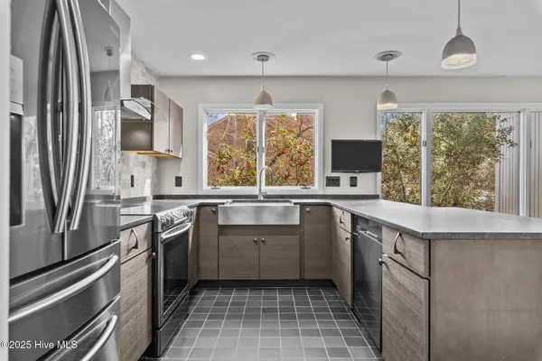 $750,000 | 350 Pine Vista Drive, Pinehurst, NC 28374