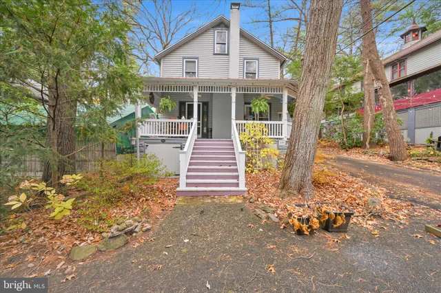 $374,900 | 609 6th Street, Mount Gretna, PA 17064