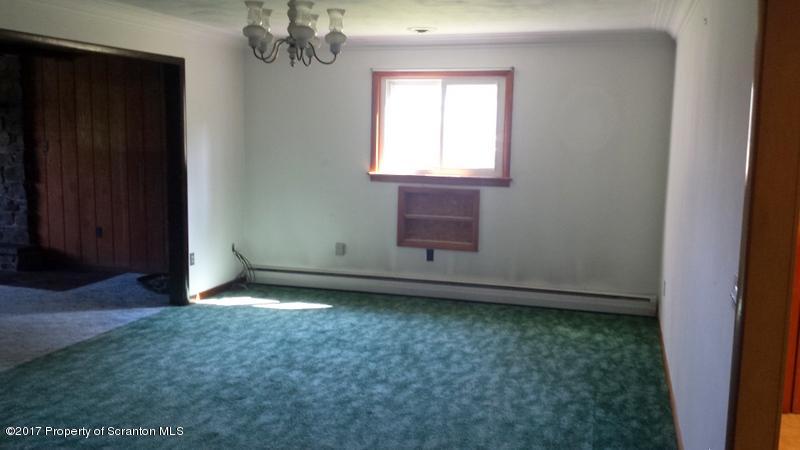 159 Decker Road Jermyn, PA 18433 - Photo 6 of 14 Dining Room
