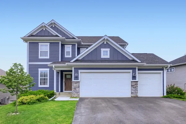 $689,000 | 126 Maple Terrace, Waconia, MN 55387