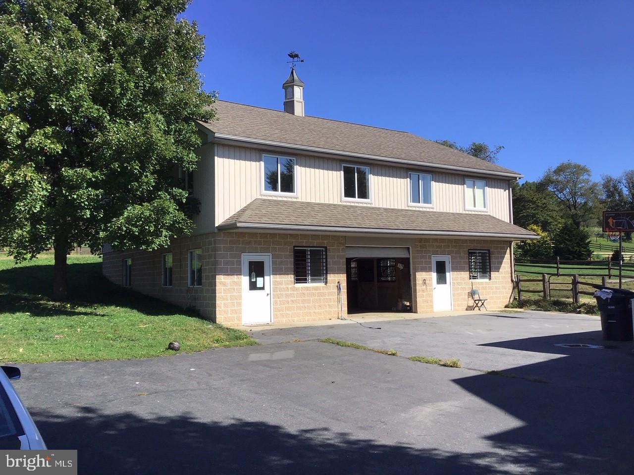 3751 Ridge Road Gordonville, PA 17529 - Photo 4 of 20 Gallery Image 4