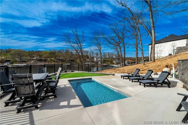 $2,390,000 | 205 Beachnut Drive, Sunrise Beach, MO 65079