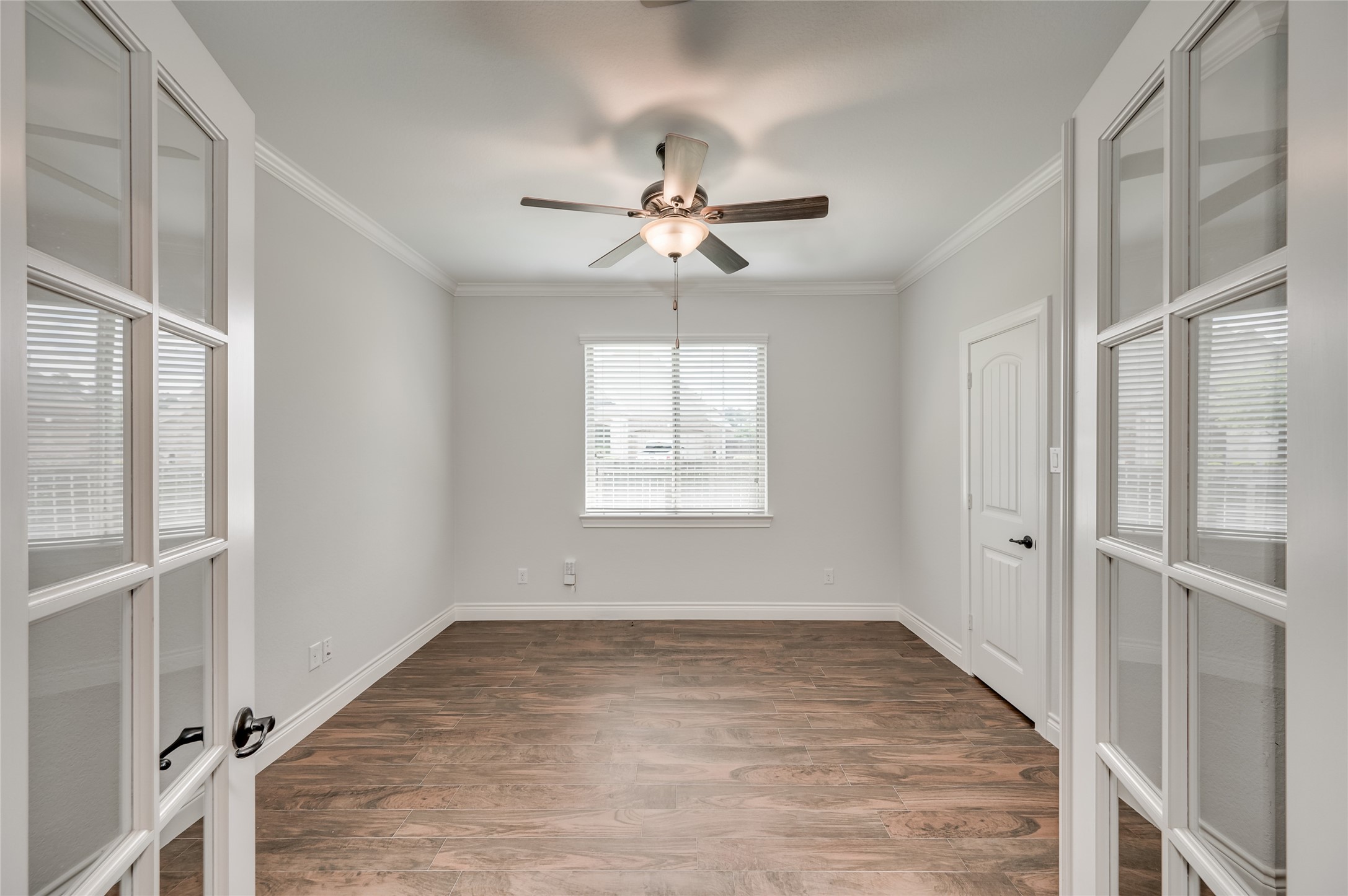 19006 Panther Peak Spring, TX 77388 - Photo 11 of 48 2nd view of 4th bedroom /office