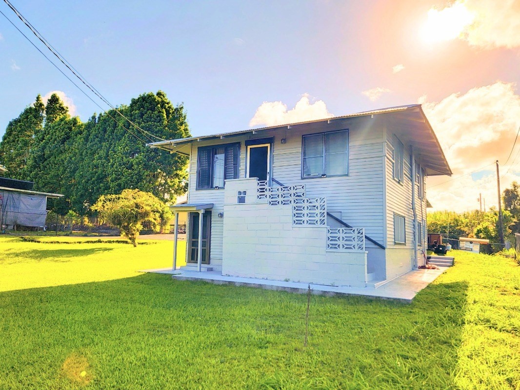 2536 Kinoole Street, Hilo, HI 96720 Compass