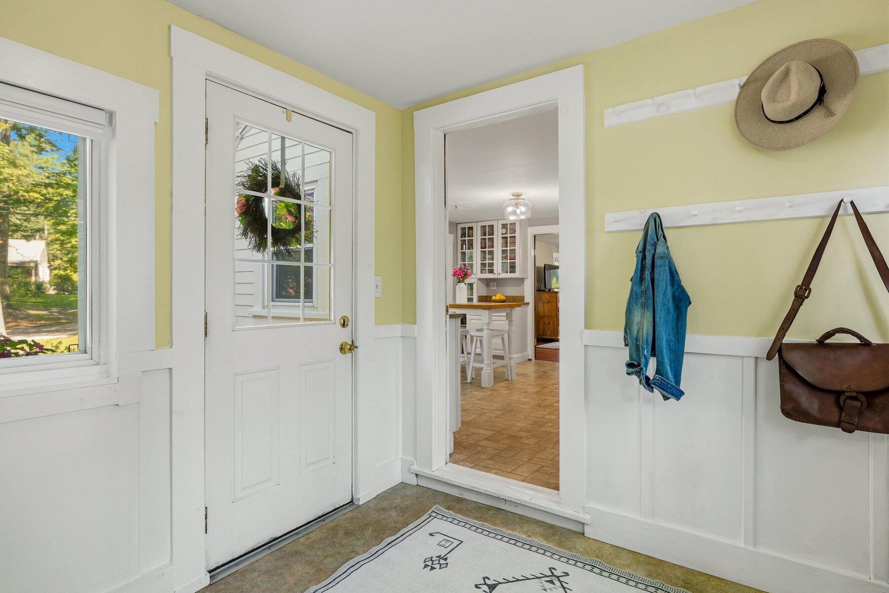 136 Martin Road Kittery, ME 03904 - Photo 7 of 39 034_seacoastrephoto-133_813