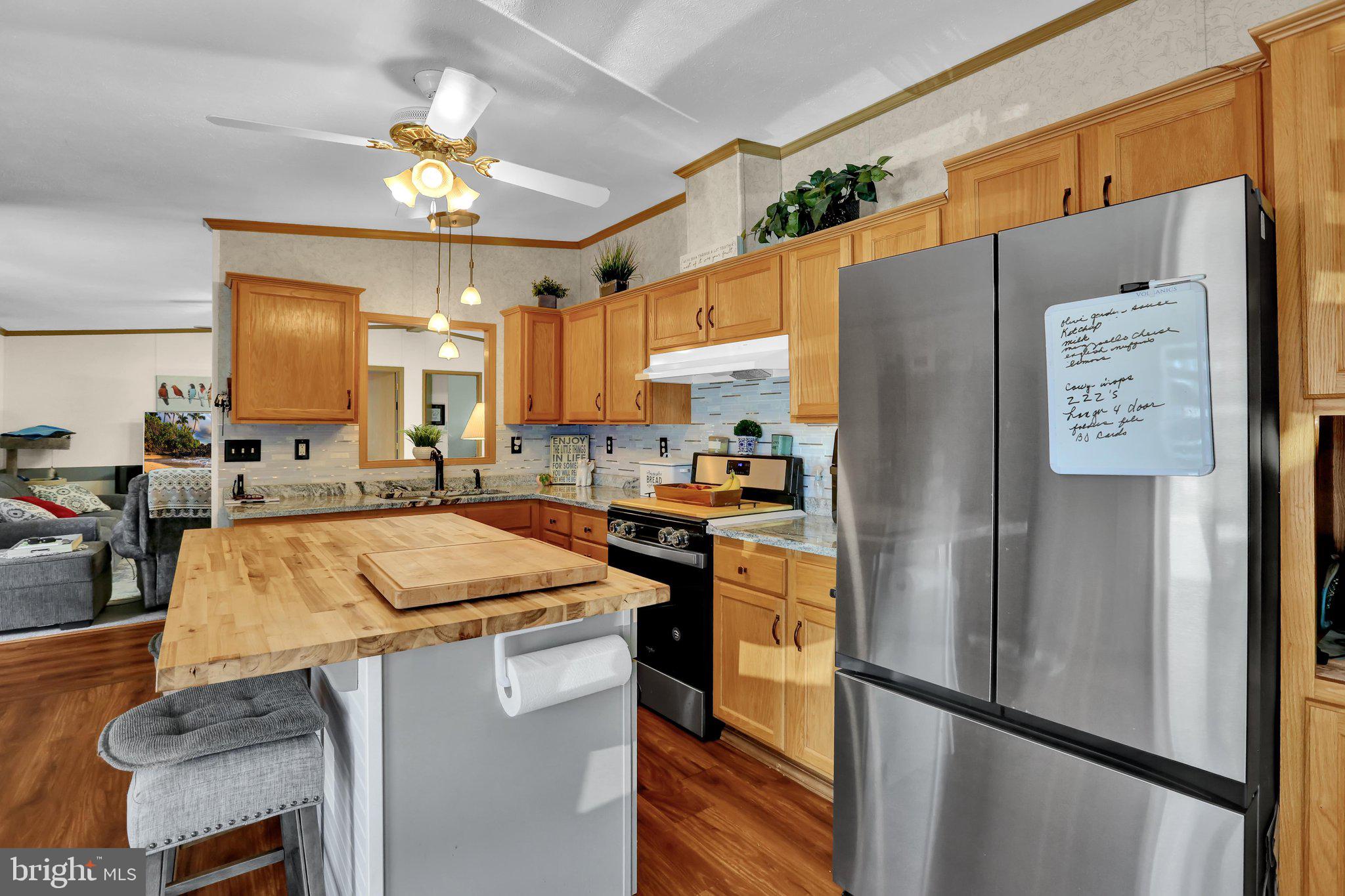 500 Mt Airy Road, Unit 11 Stevens, PA 17578 - Photo 4 of 26 Granite countertops