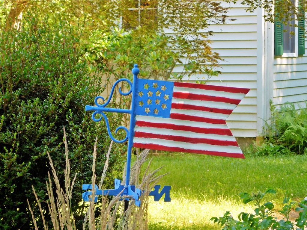 17 Shippee Schoolhouse Road Foster, RI 02825 - Photo 3 of 40