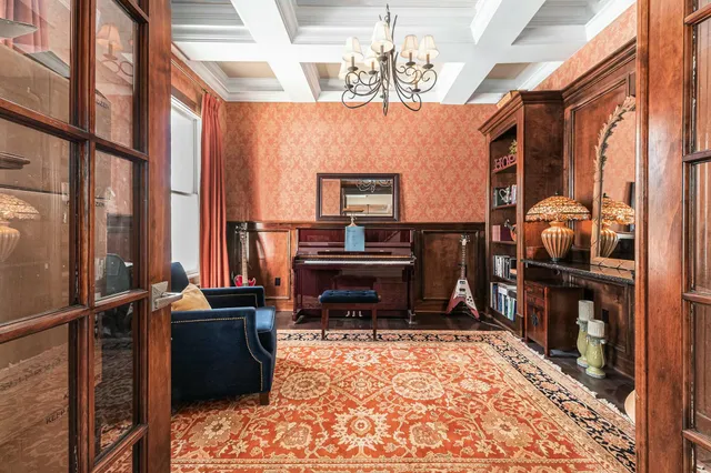 $1,250,000 | 290 Shelby Court, Saline, MI 48176