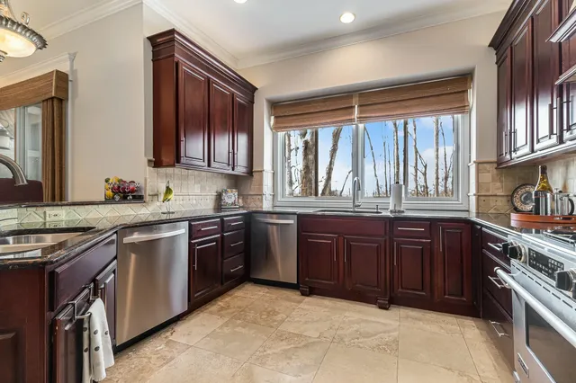 $1,250,000 | 290 Shelby Court, Saline, MI 48176