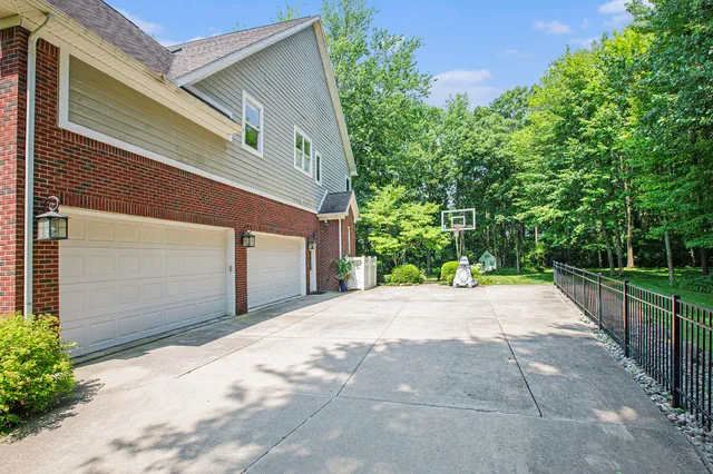 $1,250,000 | 290 Shelby Court, Saline, MI 48176