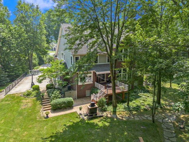 $1,250,000 | 290 Shelby Court, Saline, MI 48176