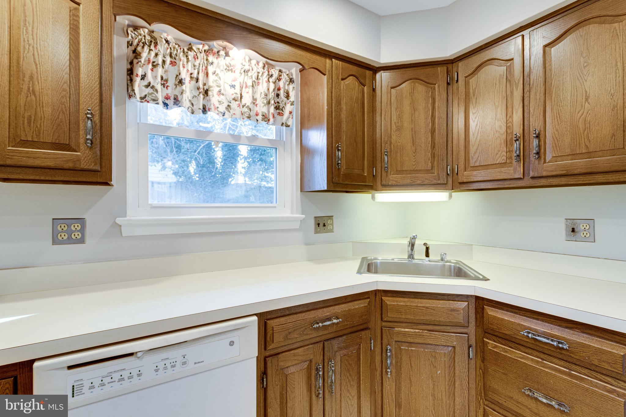 5206 Kipling Street Springfield, VA 22151 - Photo 13 of 62