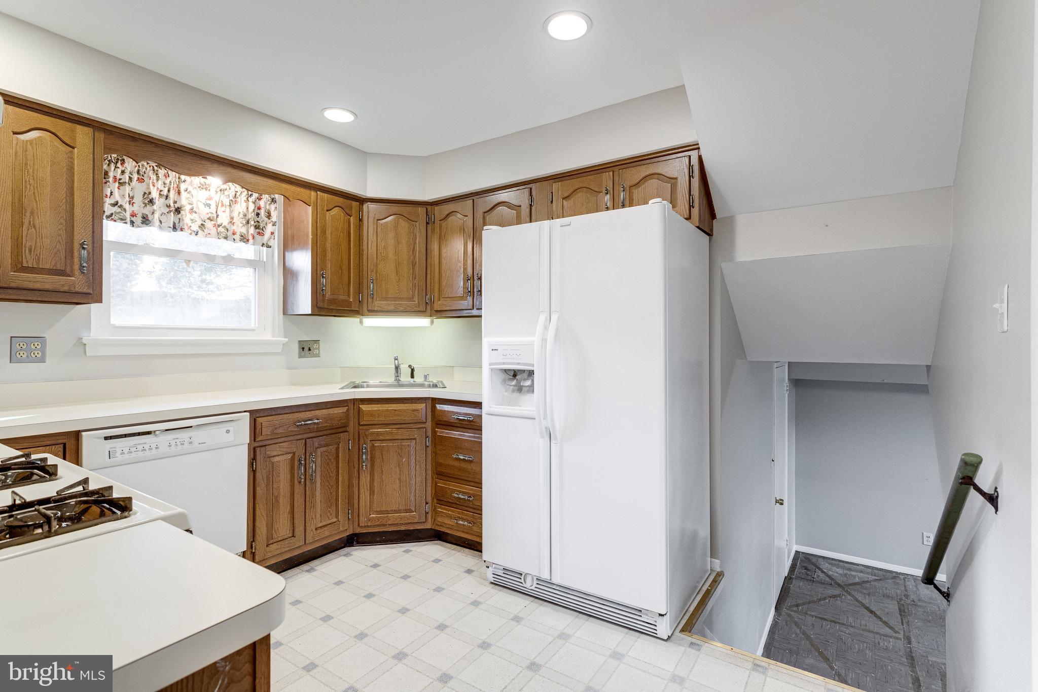 5206 Kipling Street Springfield, VA 22151 - Photo 10 of 62