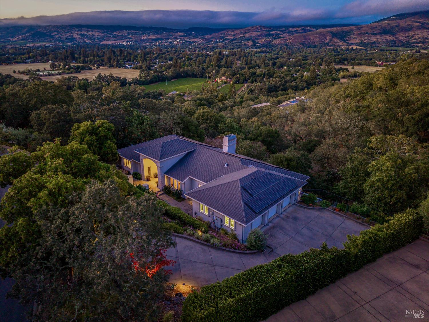26 Old Coach Road Napa, CA 94558 - Photo 1 of 61 Gallery Image 1