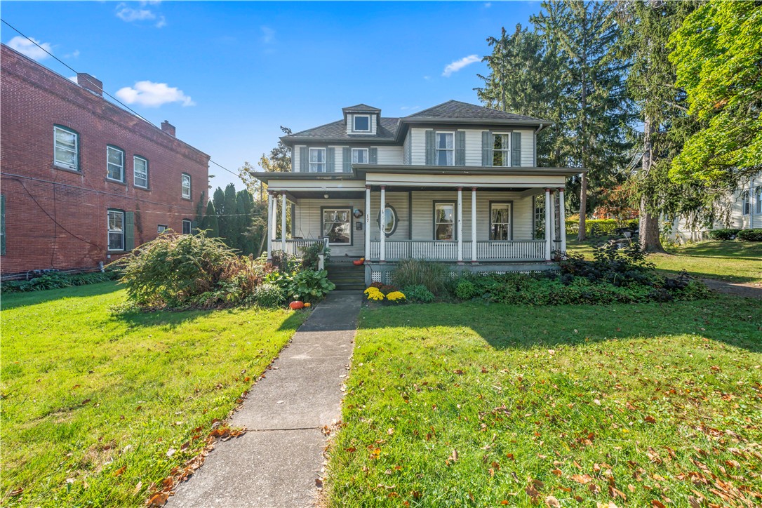 17 West Main St  