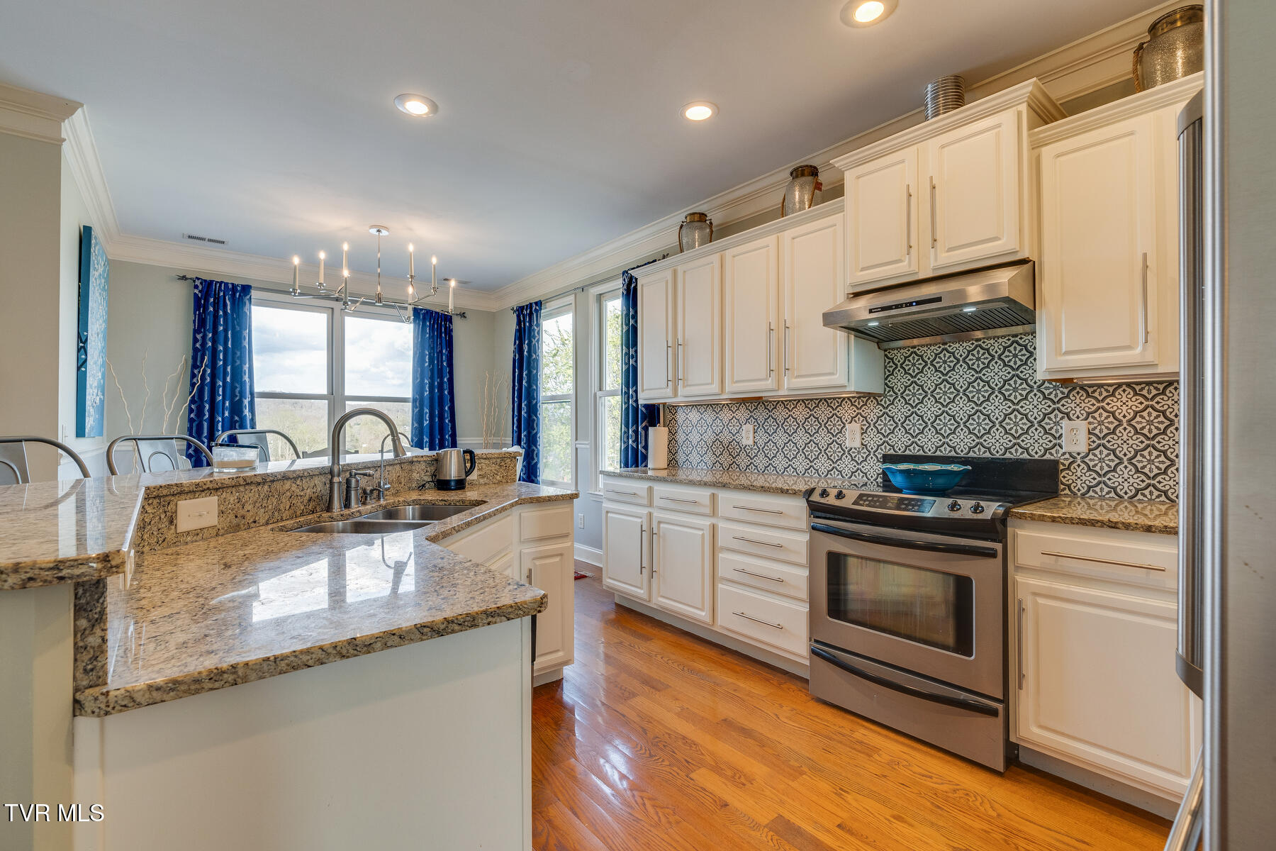 3657 Crest Road Kingsport, TN 37664 - Photo 11 of 70 1000037082