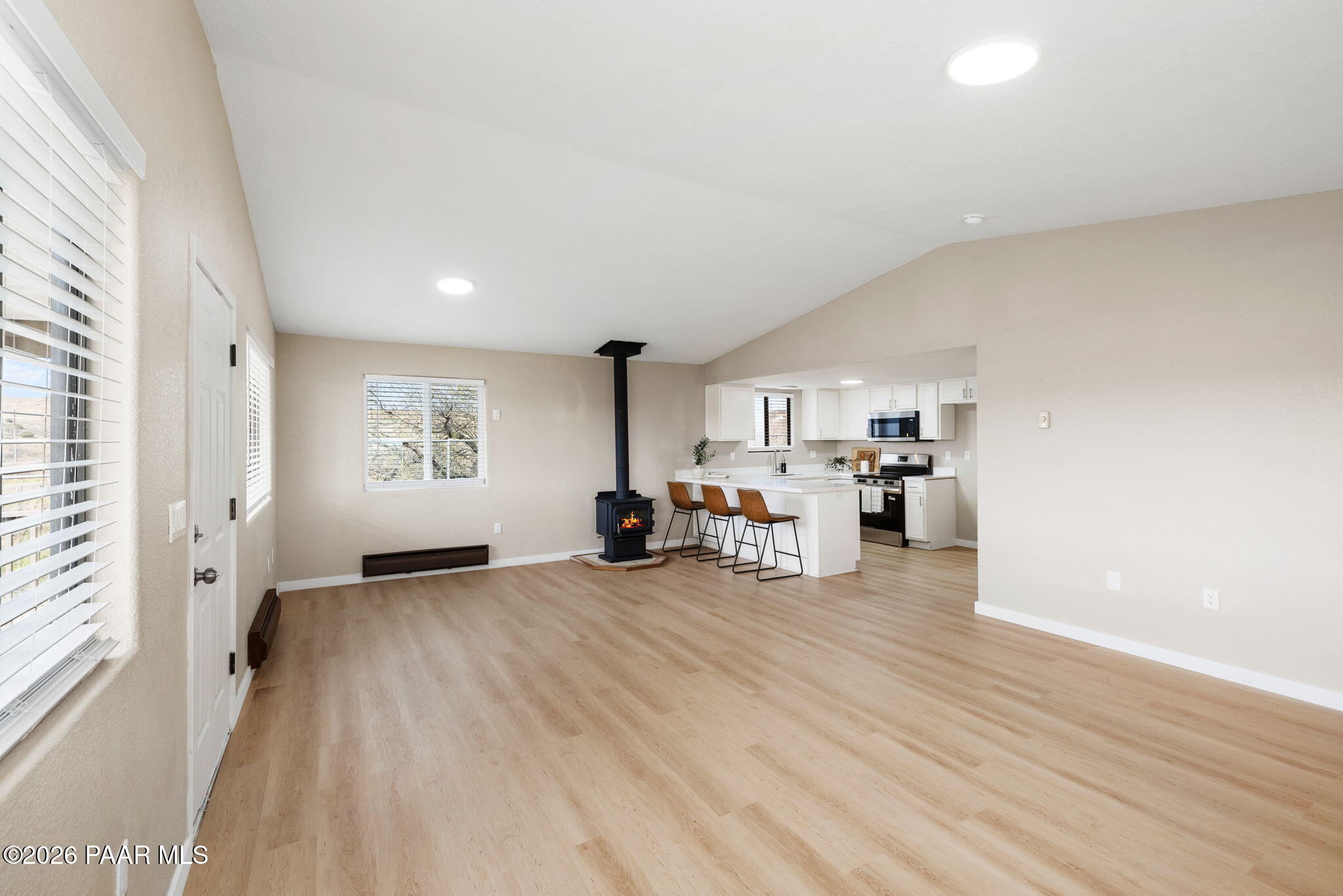 20102 East Antelope Road Mayer, AZ 86333 - Photo 8 of 24 8-Living Room to Kitchen