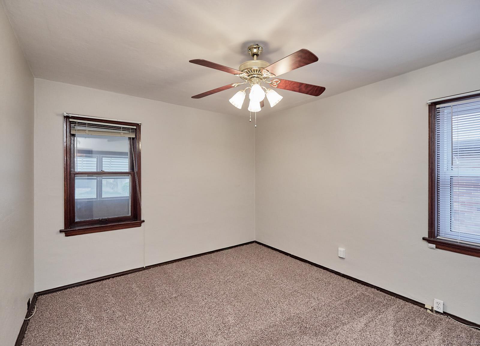 9324 MacKenzie Road St. Louis, MO 63123 - Photo 12 of 19