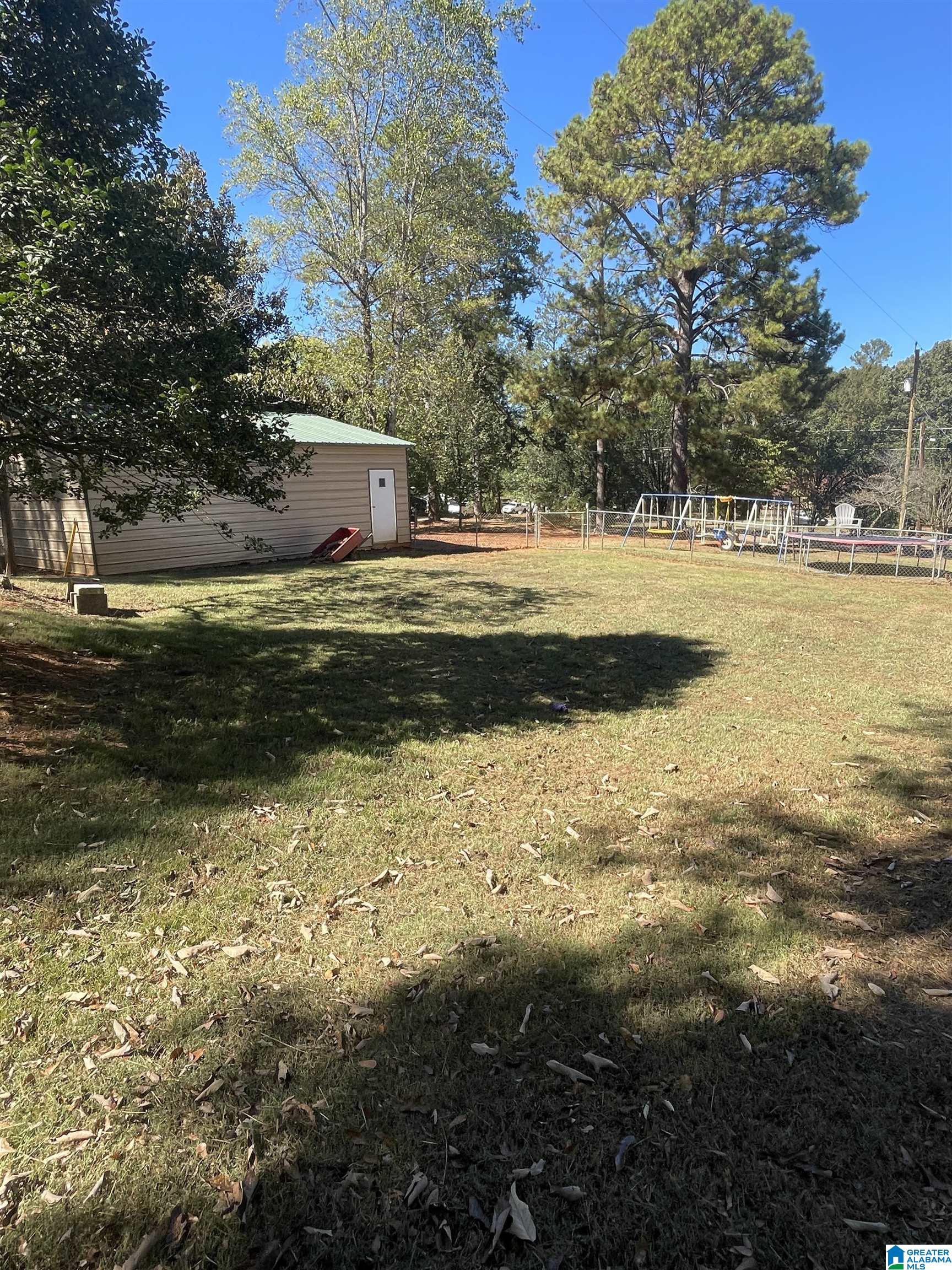 104 Higgins Street Talladega, AL 35160 - Photo 4 of 19