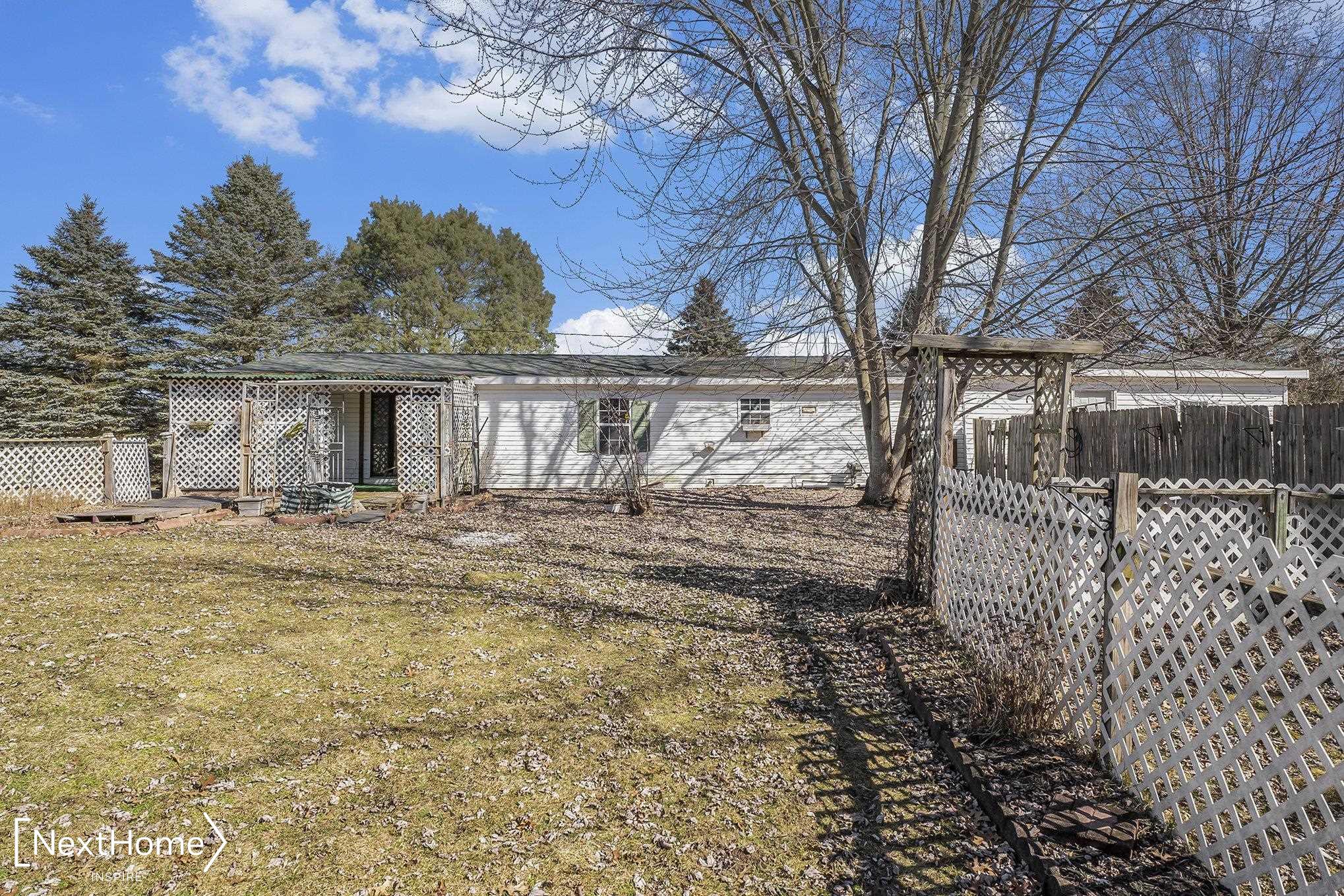 13567 Seymour Road Montrose, MI 48457 - Photo 17 of 20 Gallery Image 17