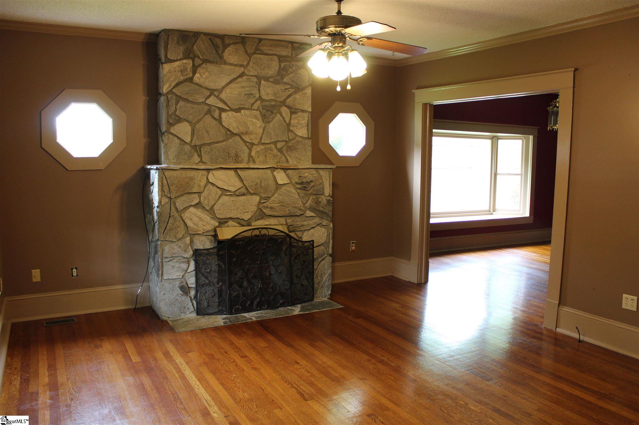 250 State Rd S-42-50 Woodruff, SC 29388 - Photo 5 of 17
