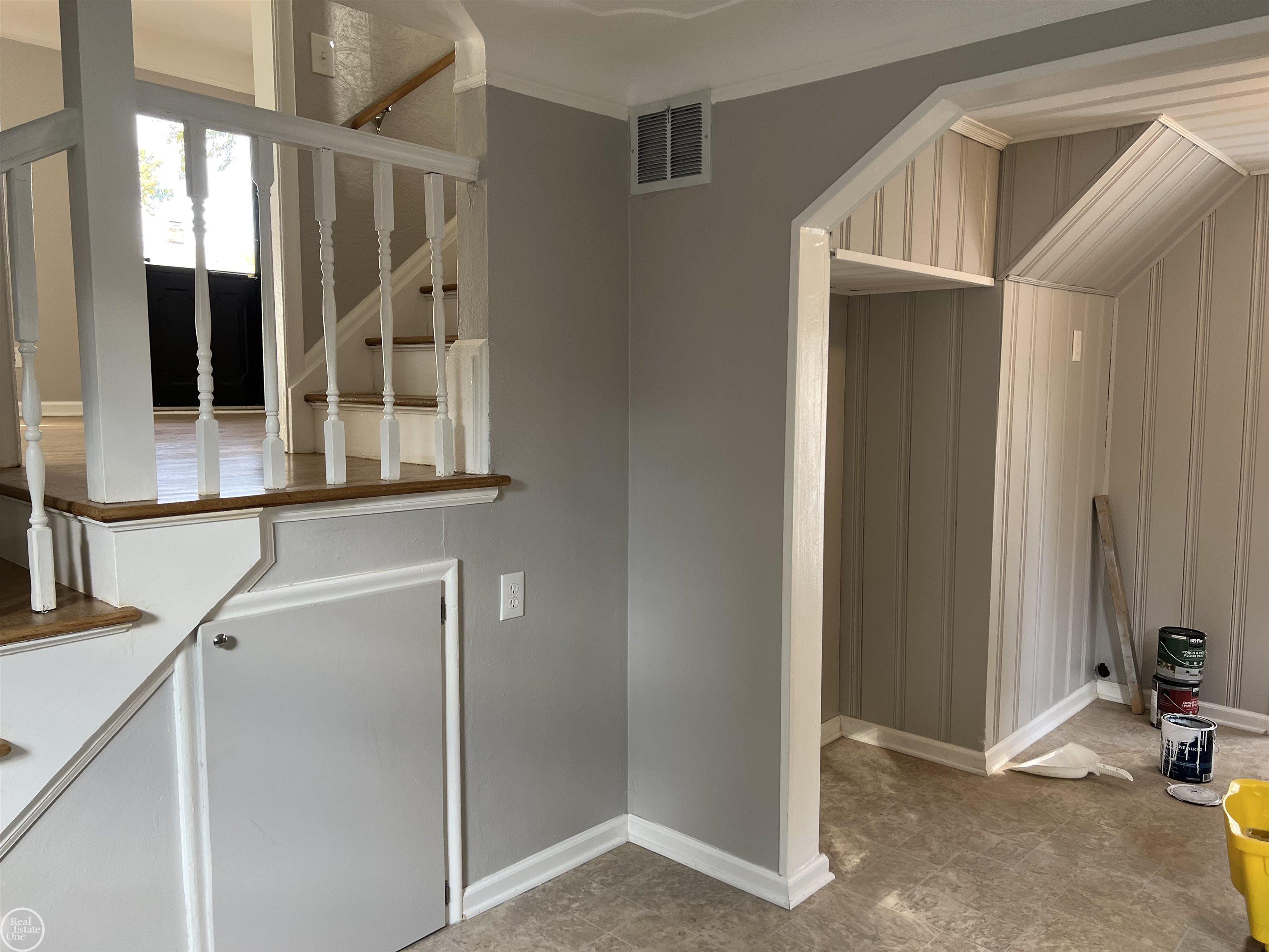 22046 Rausch Avenue Eastpointe, MI 48021 - Photo 4 of 23