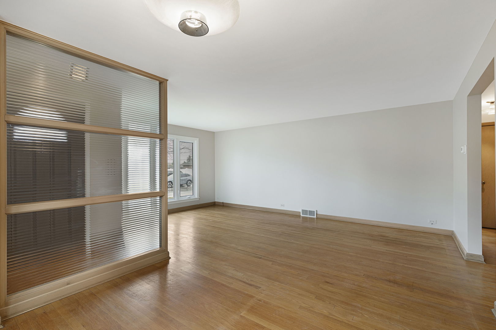 7636 West Rosedale Avenue Chicago, IL 60631 - Photo 6 of 20